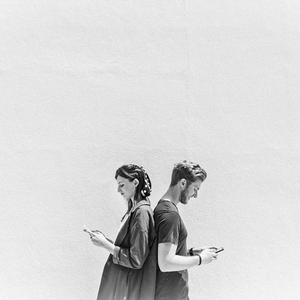 2 people Standing For SMM top digital marketing agency in thrissur